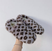 Load image into Gallery viewer, Lv fur slides
