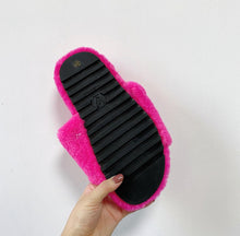 Load image into Gallery viewer, Louis Vuitton Pink Slides
